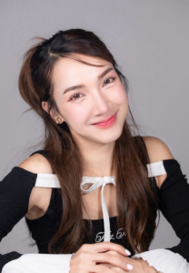 ตุ๊ดตู่ สุภาพร อำภาไพ