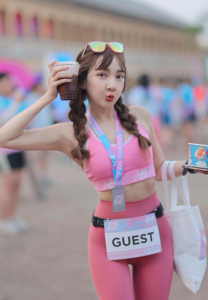 ตุ๊ดตู่ สุภาพร อำภาไพ