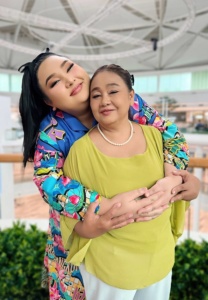 Eclairs-mom เอแคลร์ จือปาก