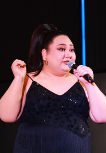 Eclairs-singer เอแคลร์ จือปาก