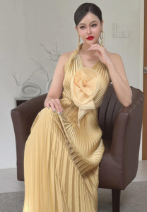 lilly-gold ลิลลี่ เหงียน