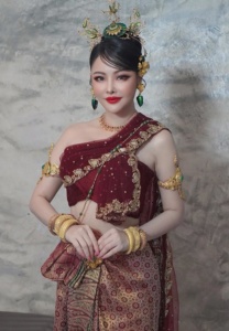 lilly-thai ลิลลี่ เหงียน