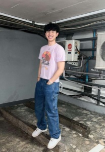 มั้น ธนกร