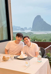 ประวัติ หมอกลาง