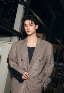 เก่ง หฤษฎ์