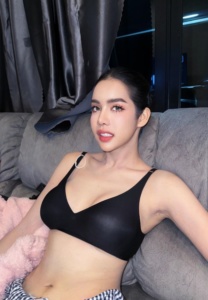 นาราเครปกะเทย