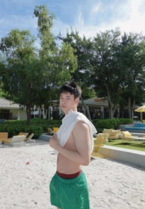 น้องซน Xenon หนุ่มตี๋ดาวทวิต