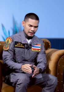 แจกวาร์ป ปอนด์ จักรกฤษณ์