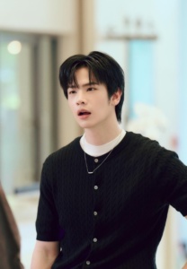 ลาเต้ ธนรรถชล