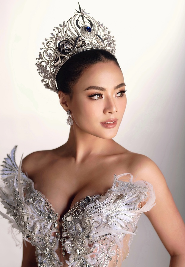 แบมบี้ สิรินโสพิศ Miss Universe Ranong 2025